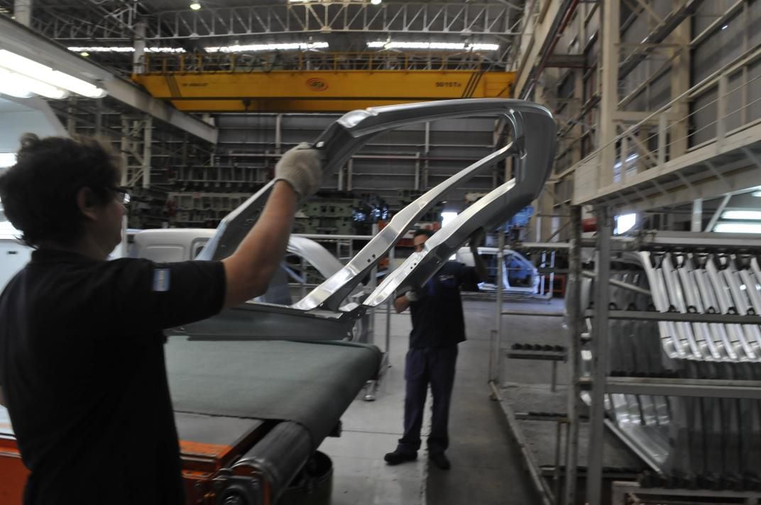Maquinaria agrícola y autopartes, los rubros con más problemas en la metalmecánica 